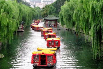 美景山东｜济南环城公园：国内唯一由泉水汇流而成的护城河